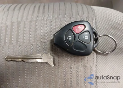 2009 Toyota Rav4 из США, поврежденный, VIN JTMBF33V995000840